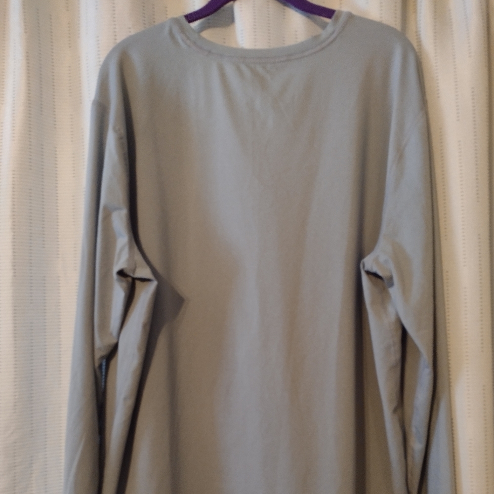 Gray long sleeve XXL shirt